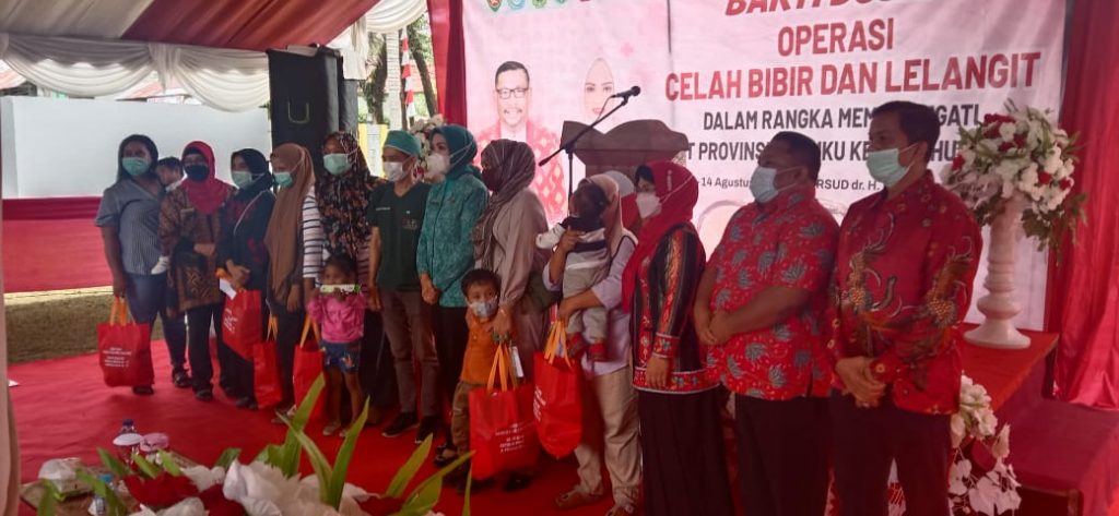 JELANG HUT MALUKU, TP PKK PROMAL GELAR OPERASI CELAH BIBIR