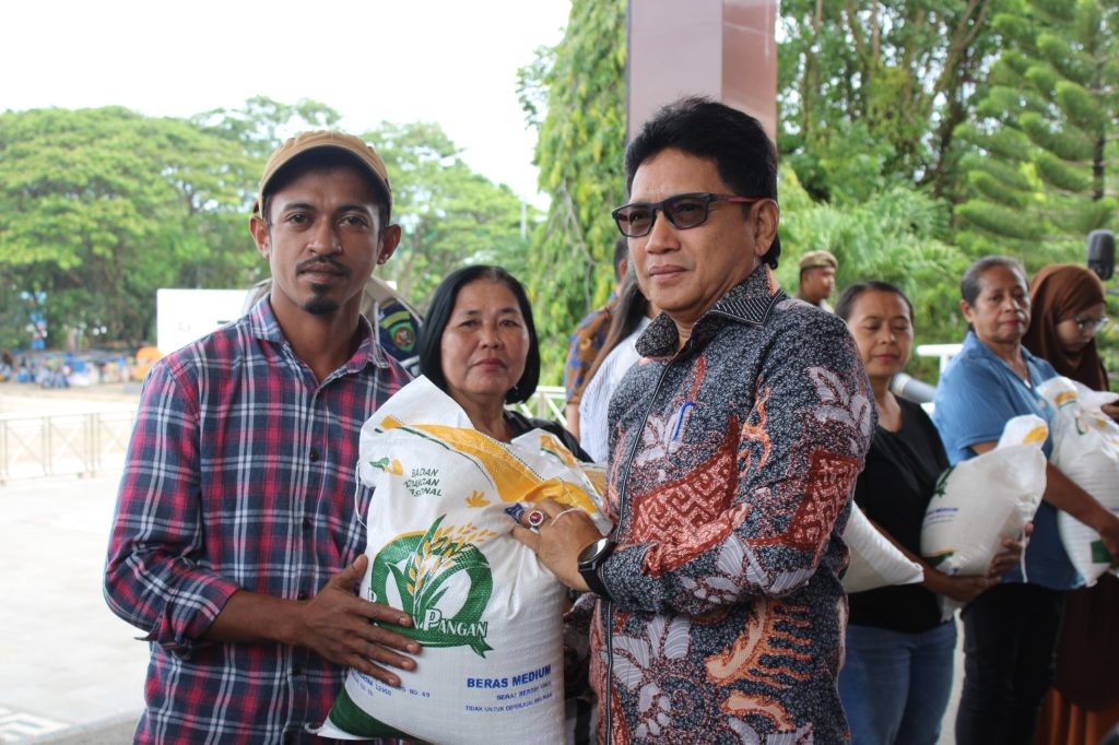 SEKDA LAUNCHING PENYALURAN CADANGAN BERAS PEMERINTAH UNTUK BANTUAN PANGAN PROVINSI MALUKU TAHUN 2024