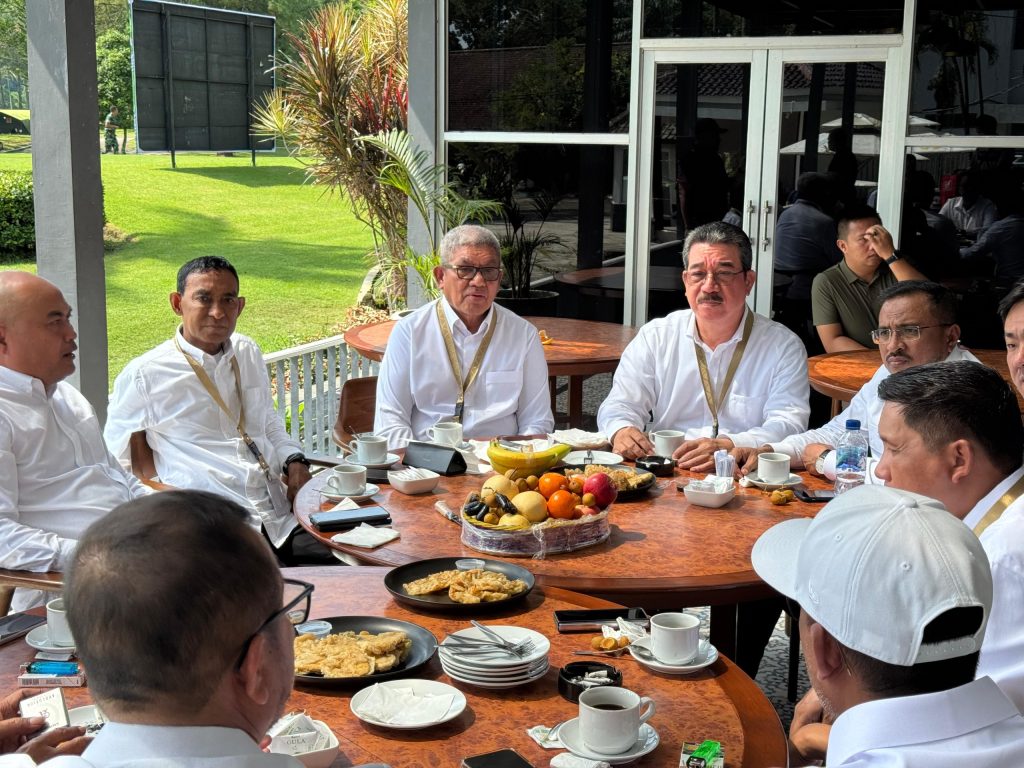 LEWERISSA AJAK BUPATI WALIKOTA SE-MALUKU, SAMAKAN PERSEPSI BANGUN MALUKU