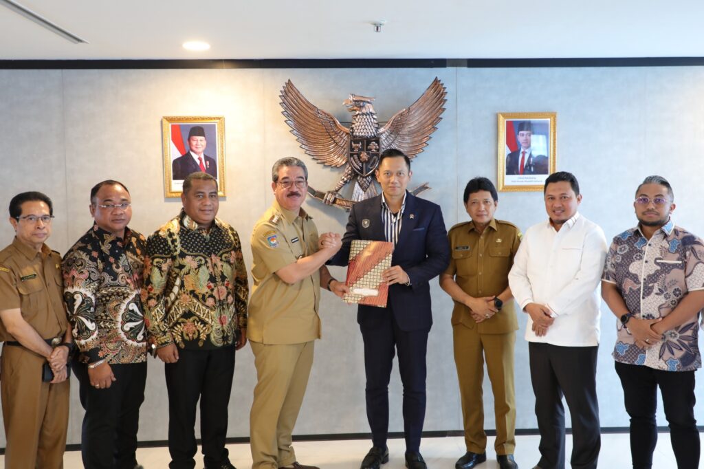 SERIUS BANGUN MALUKU INTEGRATED PORT, GUBERNUR MALUKU TEMUI MENKO BIDANG INFRASTRUKTUR DAN KEWILAYAHAN
