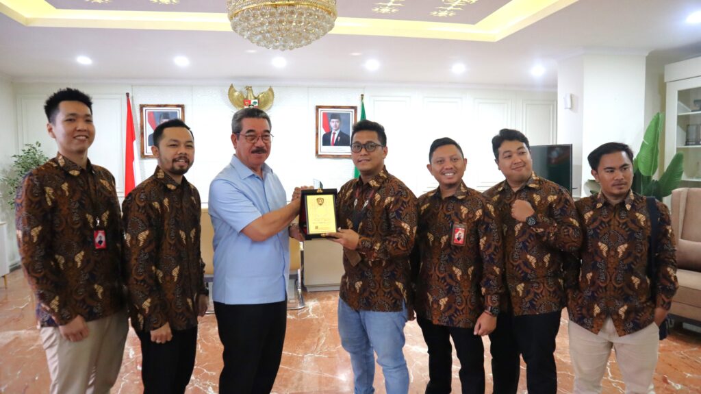 GUBERNUR GELAR PERTEMUAN BAHAS DIGITALISASI