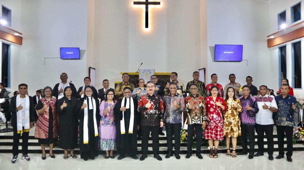 GEDUNG GEREJA EFRATA MAKARIKI DIRESMIKAN, GUBERNUR MALUKU HARAP JADI SIMBOL PERSAUDARAAN SEIMAN