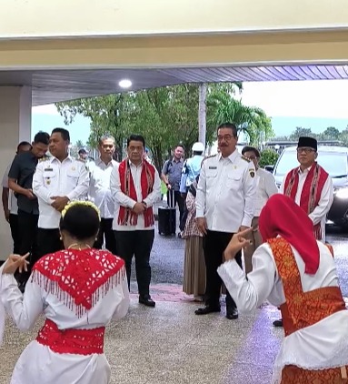 INI AGENDA MENTERI DAN WAMEN DESA & PDT RI SERTA WAMEN KOPERASI DI AMBON