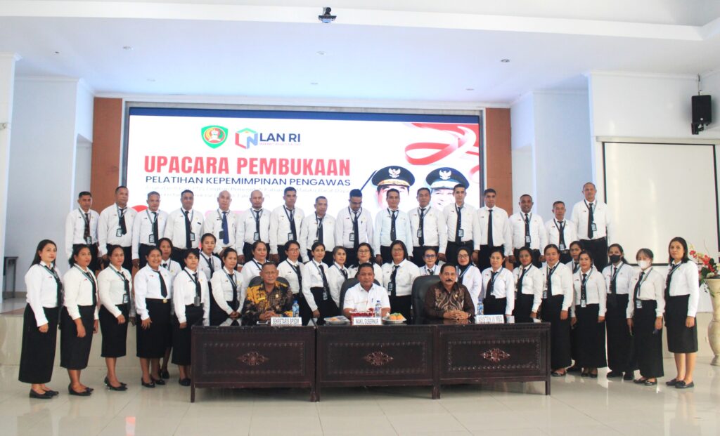 WAGUB BUKA PELATIHAN KEPEMIMPINAN PENGAWASAN ANGKATAN II PNS KABUPATEN MBD DAN SEKRETARIAT DPD RI