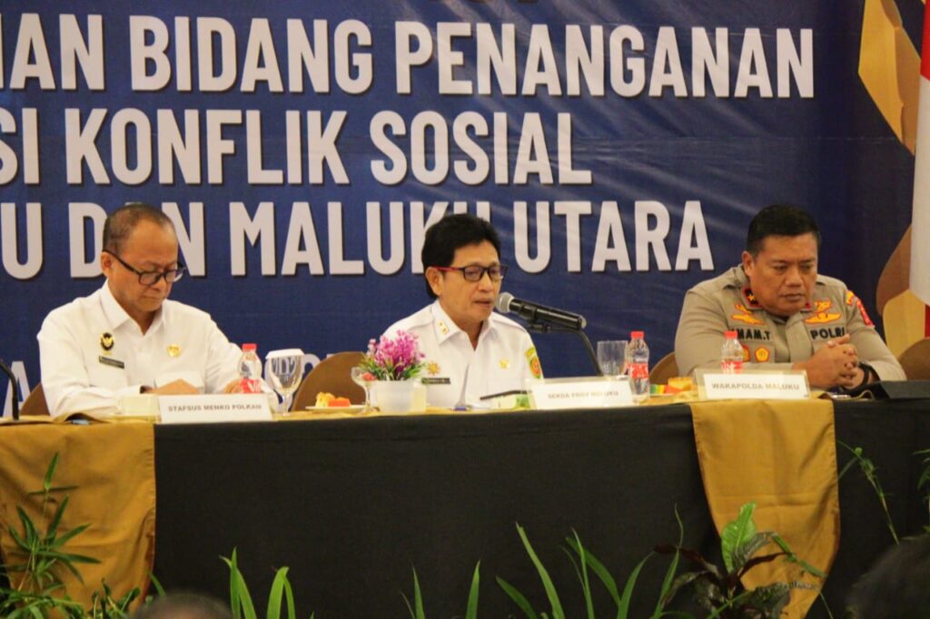 SEKDA WAKILI GUBERNUR PAPARKAN MATERI STRATEGI PENANGANAN KONFLIK SOSIAL DAN POTENSI SOSIAL DI PROVINSI MALUKU