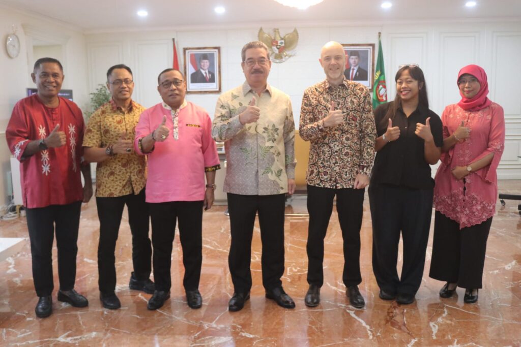 Pertemuan Konjen AS dengan Gubernur Maluku: Memperkuat Hubungan dan Menjelajahi Peluang Investasi