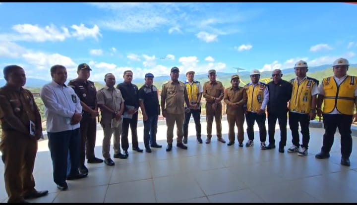 Tinjau Bendungan Way Apu, Wagub Laporkan ke Gubernur: Komitmen Rampung Sesuai Rencana
