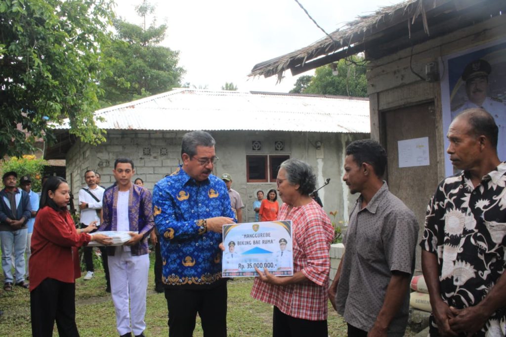 MALUKU GERAK CEPAT: Gubernur Luncurkan Program Unggulan “Manggurebe Biking Bae Rumah” di Maluku Tengah