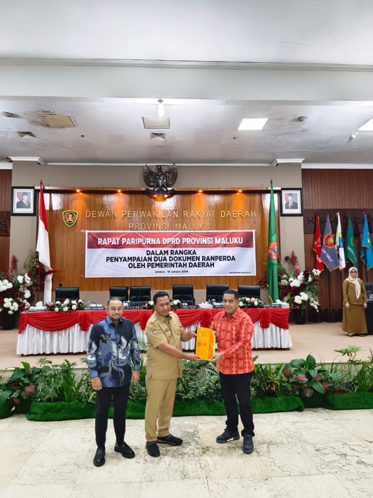 Wagub Maluku Hadiri Rapat Paripurna DPRD, Sampaikan Ranperda Provinsi Maluku Tahun 2026