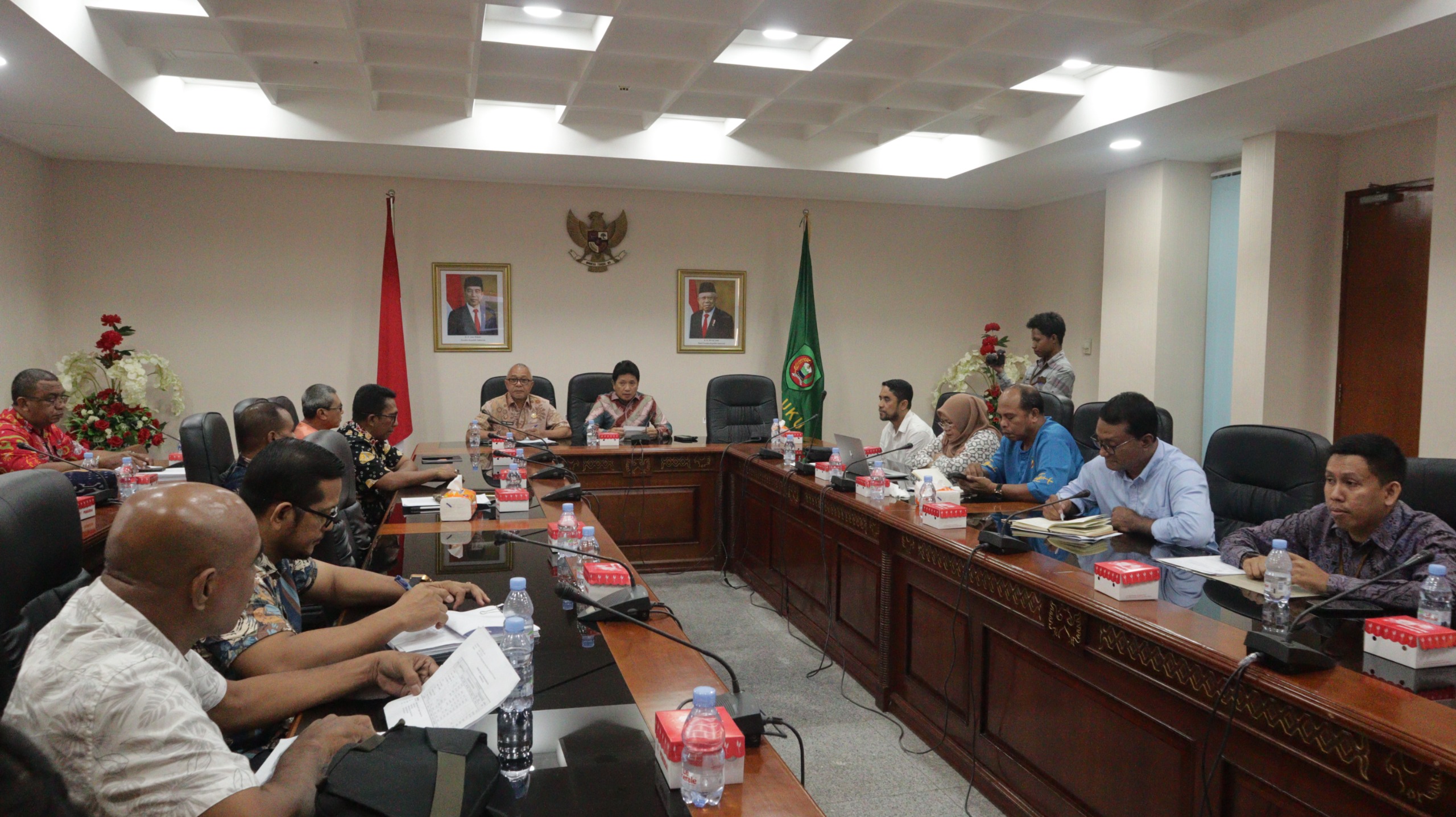 rapat forum 1
