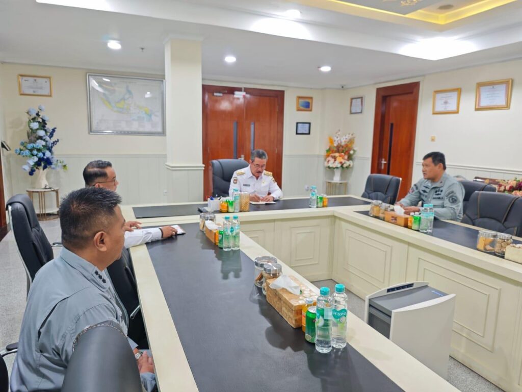 PERAN PENTING GUBERNUR DALAM PEMBANGUNAN NASIONAL MARITIME SURVEILLANCE SYSTEM DI KKT