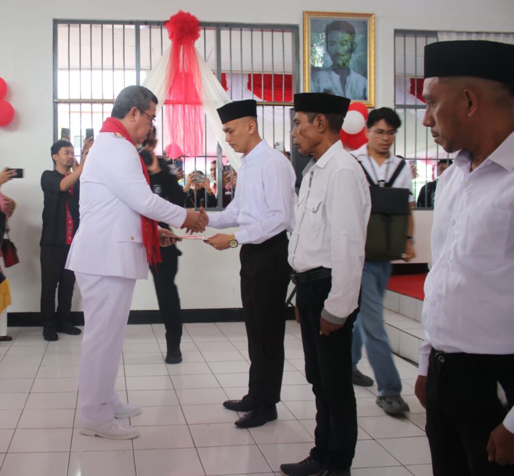 Gubernur HL Serahkan Remisi Kemerdekaan RI ke-80