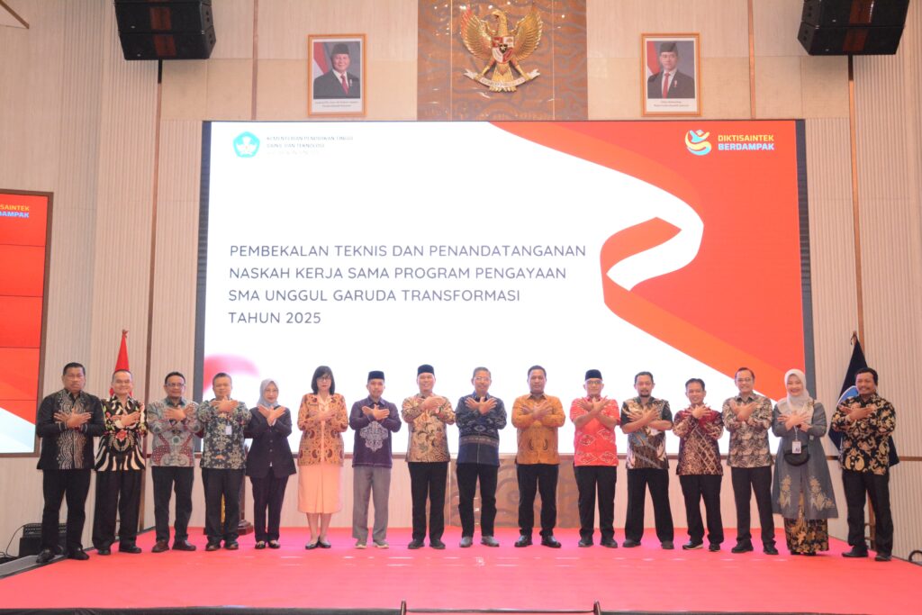 Wagub Hadiri Peluncuran Program SMA Unggul Garuda Transformasi 2025