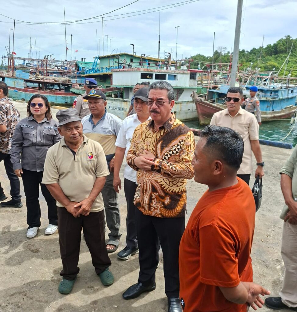 Gubernur Lewerissa Tinjau Pelabuhan Dobo, Aru Pusat Harapan Perikanan Maluku