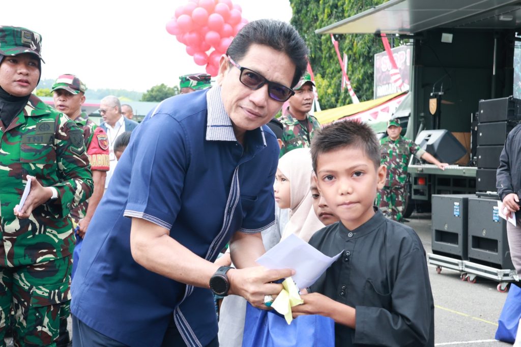 Sekda Maluku Hadiri Pembukaan Bazar Ramadan TNI di Makodam XV/Pattimura, Perkuat Kepedulian Sosial