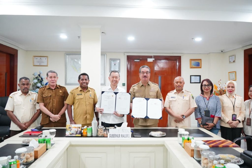 Gubernur Maluku dan Bank Maluku Malut Teken MoU Digitalisasi Perbankan Daerah