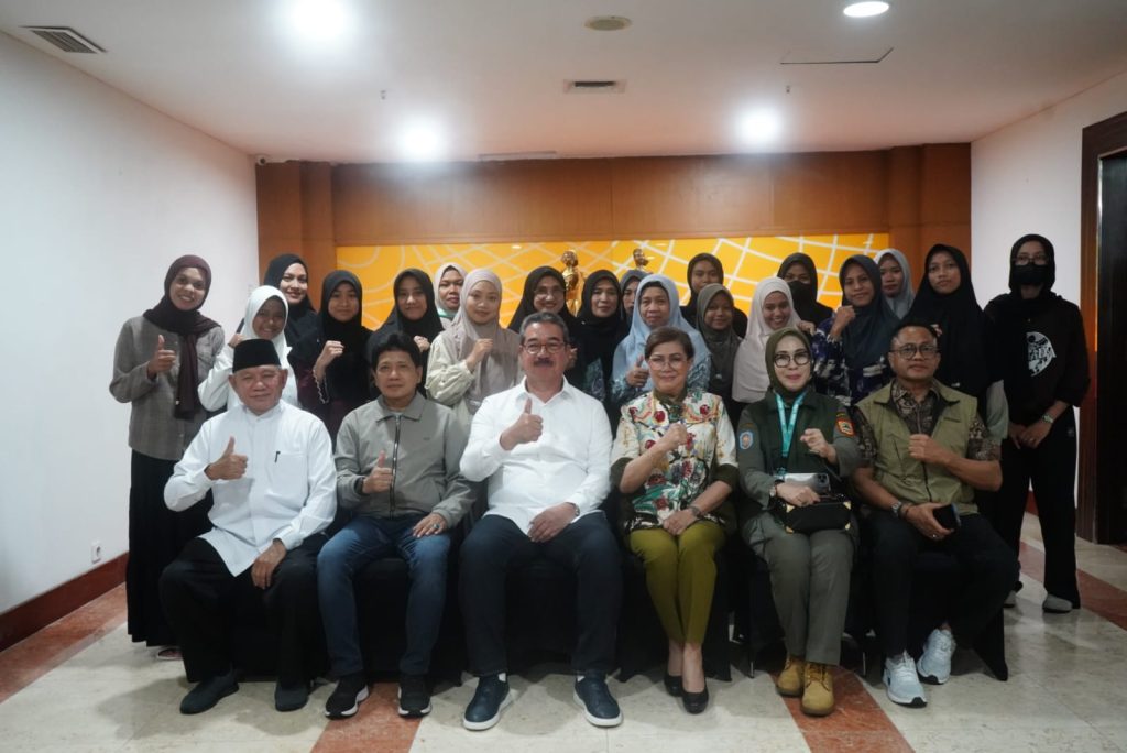 Gubernur Maluku Sambangi Kafilah MTQ di Semarang, Tegaskan Dukungan dan Doa untuk Prestasi Terbaik