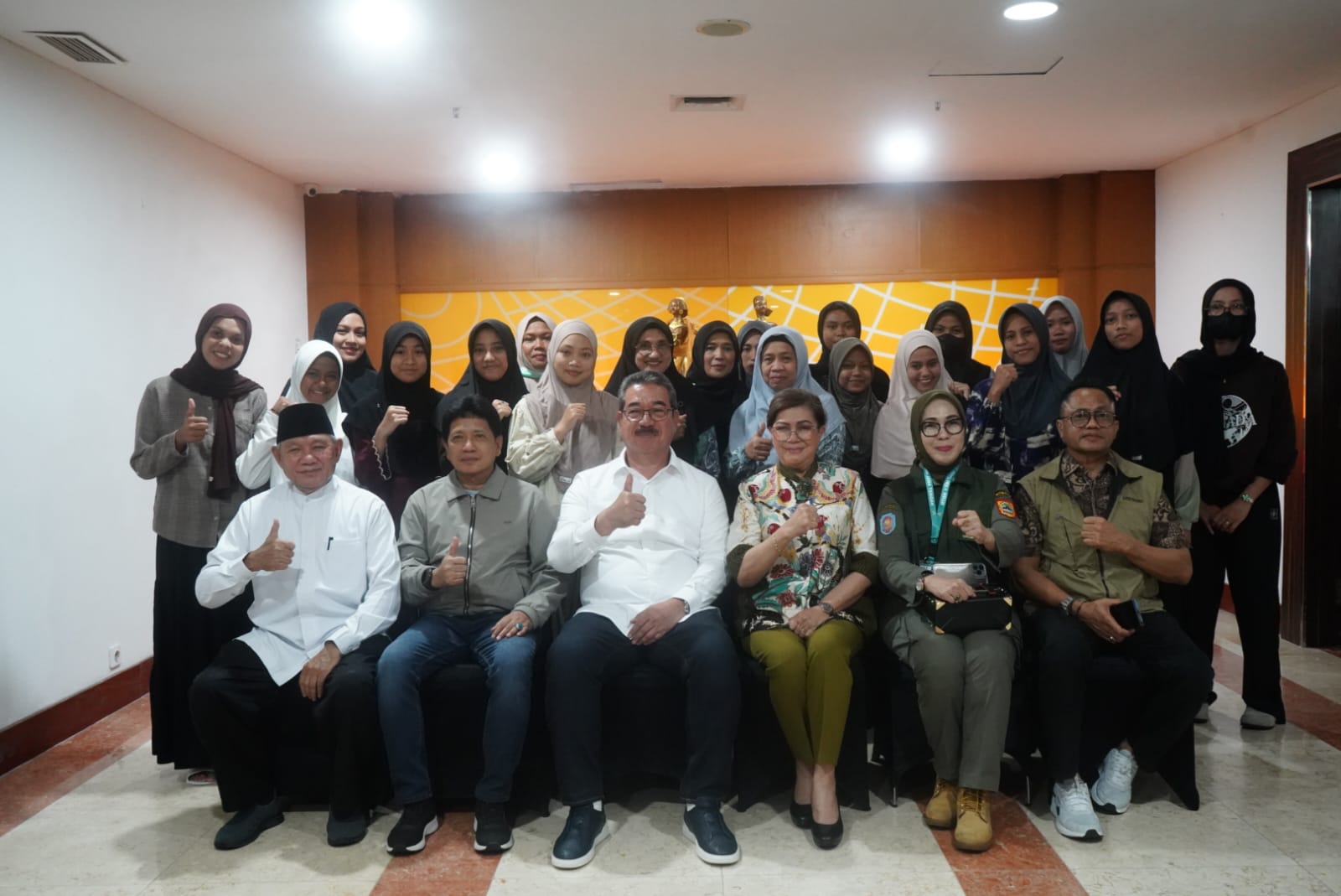 Gubernur Maluku Sambangi Kafilah MTQ di Semarang, Tegaskan Dukungan dan Doa untuk Prestasi Terbaik