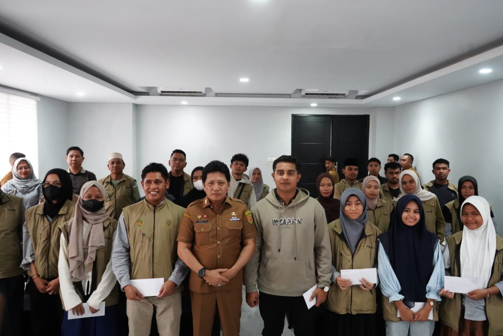 Pemprov Maluku Berikan Apresiasi kepada Kafilah Berprestasi MTQ Nasional, Sekda: Jadikan Prestasi Sebagai Motivasi untuk terus berkembang