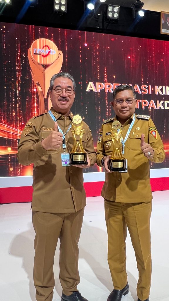 Gubernur Lewerissa Bangga, Maluku dan Ambon Raih Penghargaan TPAKD Terbaik